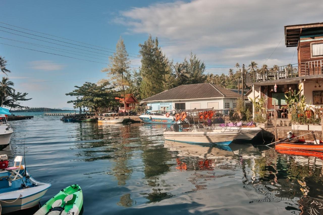 Baan Rabieng Talay Homestayบ้านระเบียงทะเล โฮมสเตย์เกาะกูด Ko Kut Exteriér fotografie